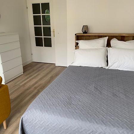 Beautiful Studio Located South Of Paris Bourg-la-Reine Chambre photo